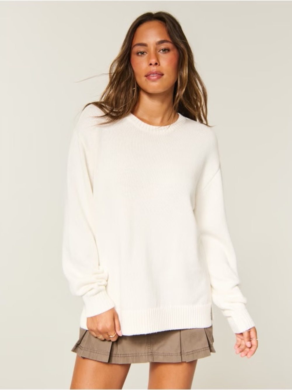 Hollister Oversized Crewneck Sweater in Cream